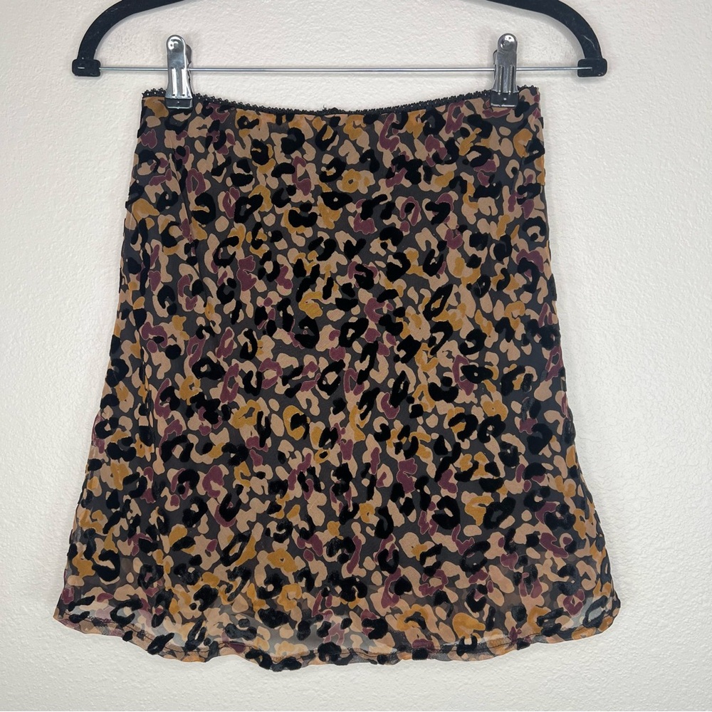 Princess Polly Black & Tan Leopard Animal Print Velvet Burnout Mini Skirt Sz 4 - Picture 3 of 12